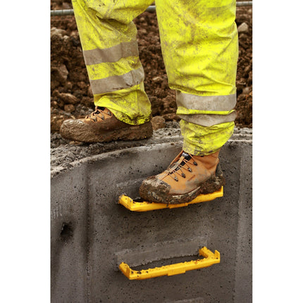 FS998 Safety Boot